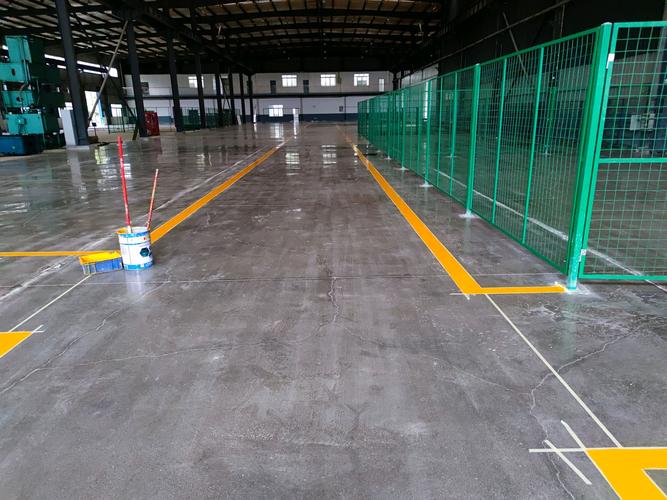 绵阳工厂地坪防尘加硬解决方案 固化剂厂家价格与地坪工程全指南